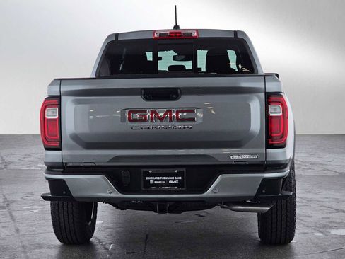 New 2026 GMC Canyon Elevation w/ Convenience Package image 4