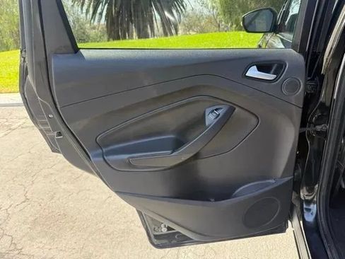 Used 2017 Ford Escape Titanium AWD/4WD image 11