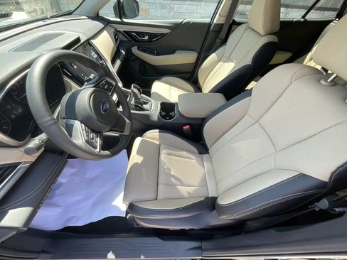 Used 2025 Subaru Outback Limited AWD/4WD image 22