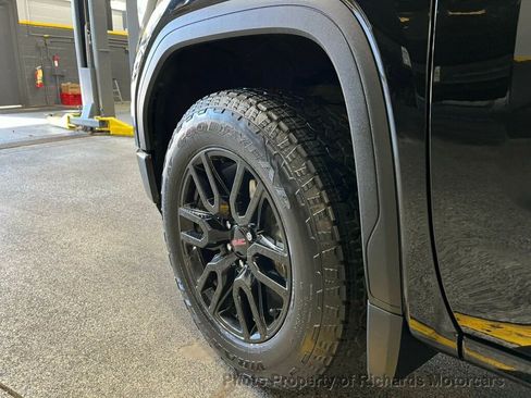 Used 2021 GMC Sierra 1500 Elevation image 11