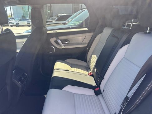Certified 2025 Land Rover Discovery Sport Dynamic SE AWD/4WD image 14