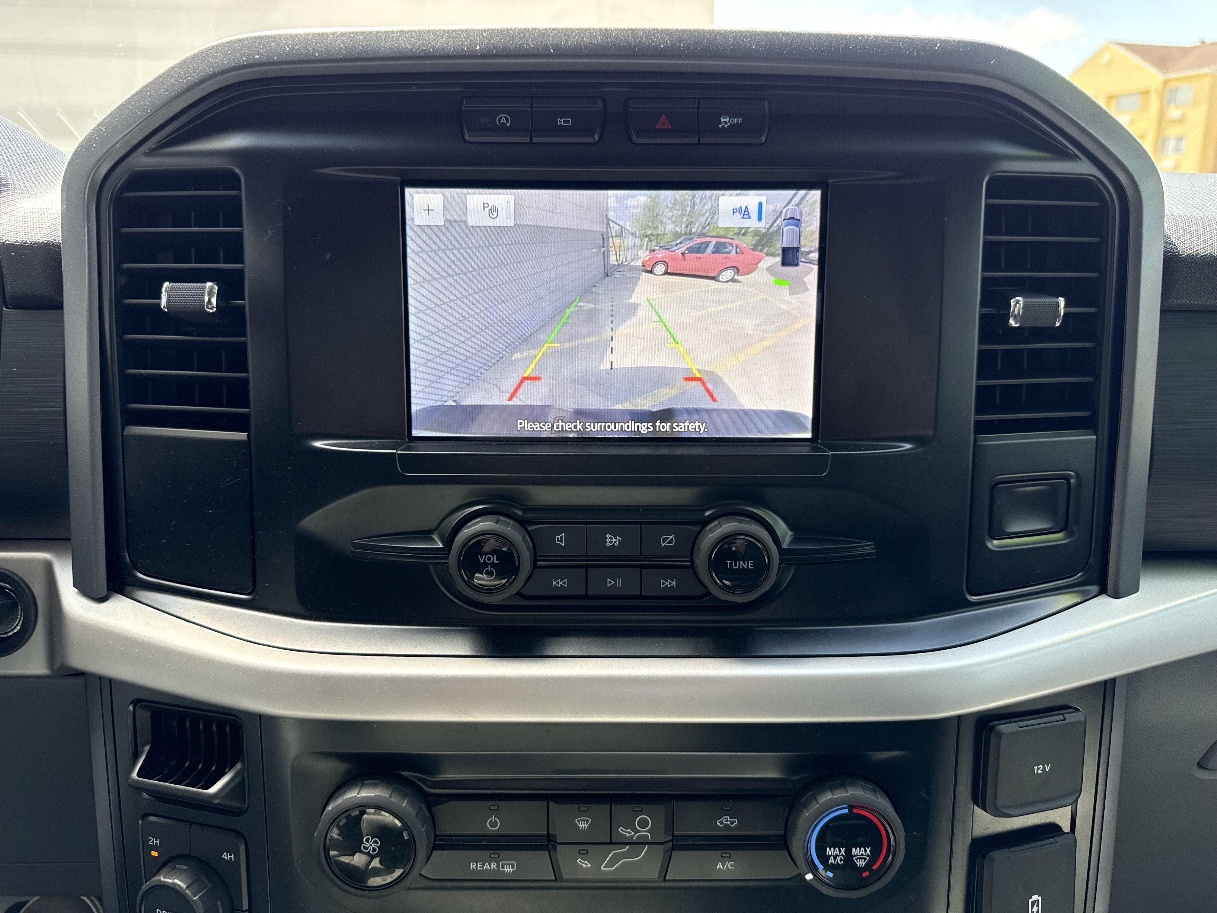 Used 2023 Ford F150 XLT AWD/4WD image 19