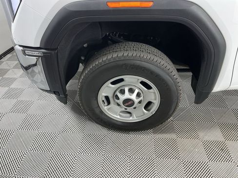 Used 2024 GMC Sierra 2500 Pro w/ Convenience Package image 32