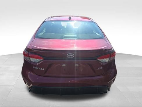 Used 2025 Toyota Corolla SE FWD image 4