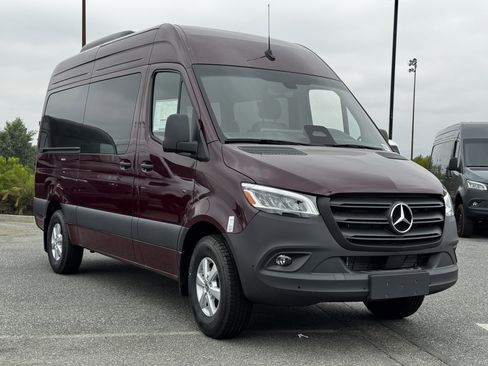 New 2025 Mercedes-Benz Sprinter 2500 image 6