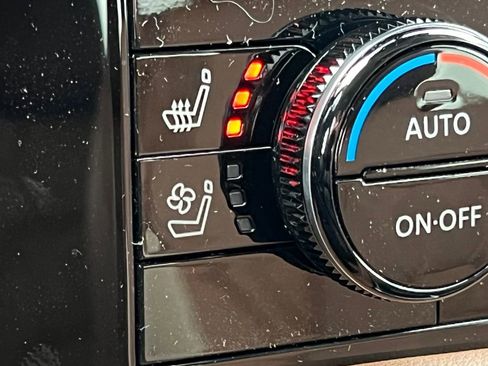 New 2026 Nissan Pathfinder Platinum image 29