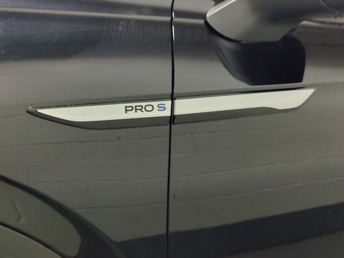 Certified 2023 Volkswagen ID.4 Pro S image 4