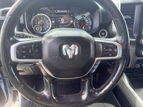 Used 2019 RAM 1500 Big Horn AWD/4WD image 16