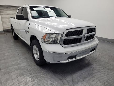 Used 2019 RAM 1500 Classic SLT RWD image 14