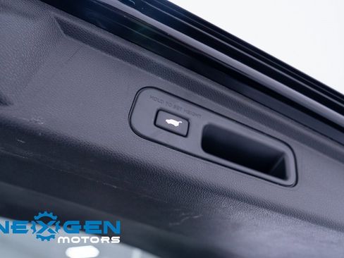 Used 2022 Honda Odyssey Elite image 44