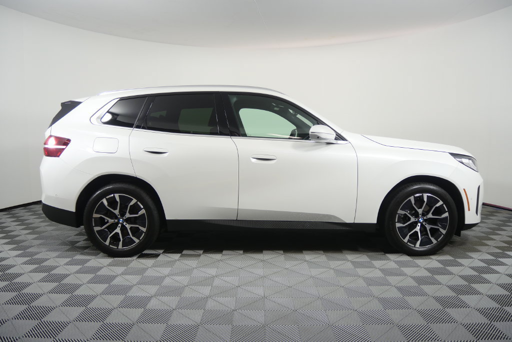 Certified 2026 BMW X3 xDrive30i AWD/4WD image 3