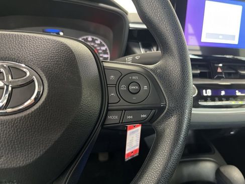 Used 2024 Toyota Corolla LE FWD image 7
