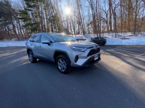 Used 2024 Toyota RAV4 XLE image 11