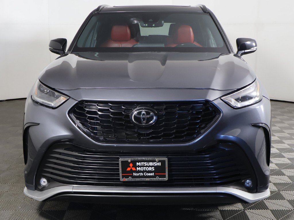 Used 2021 Toyota Highlander XSE AWD/4WD image 12