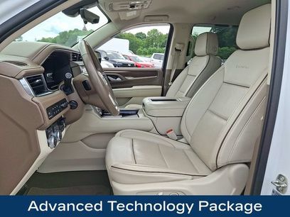 Used 2022 GMC Yukon XL Denali w/ Advanced Technology Package