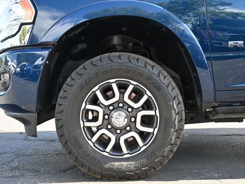 Used 2023 RAM 2500 Limited AWD/4WD image 28