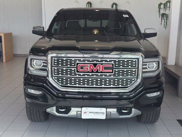 Used 2017 GMC Sierra 1500 Denali w/ Denali Ultimate Package AWD/4WD image 38
