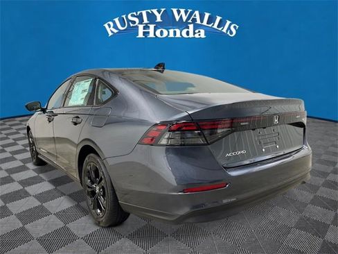 New 2025 Honda Accord SE image 5