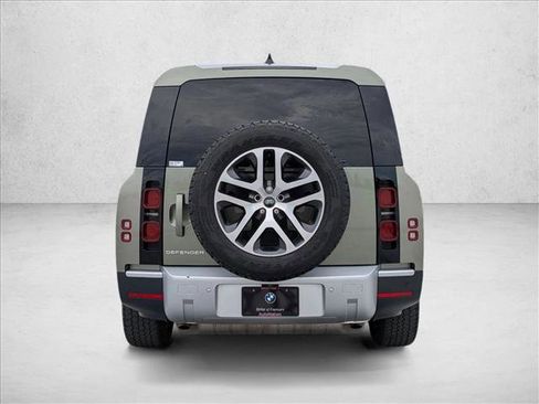 Used 2024 Land Rover Defender 130 S image 7