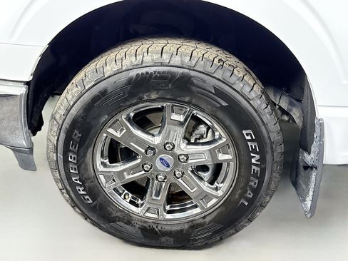 Used 2023 Ford F150 XLT w/ XTR Package image 36