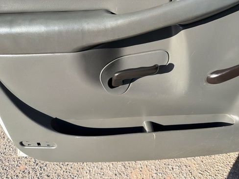 Used 2005 GMC Sierra 3500 W/T image 15