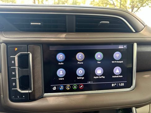 Used 2021 GMC Yukon XL Denali w/ Denali Ultimate Package AWD/4WD image 18