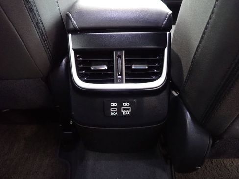 Used 2023 Subaru Outback Premium AWD/4WD image 36