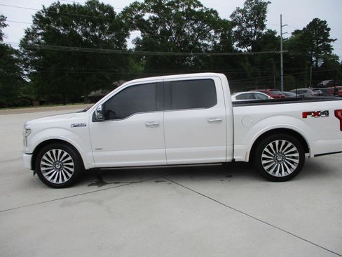 Used 2016 Ford F150 Platinum w/ Equipment Group 701A Luxury AWD/4WD image 9