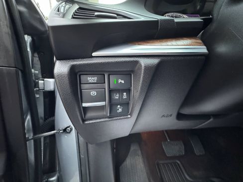 Used 2020 Acura MDX Technology image 18