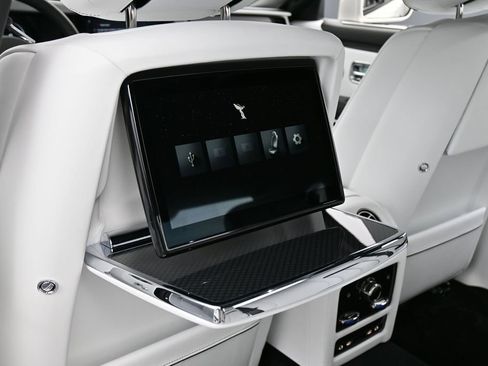 New 2027 Rolls-Royce Ghost Black Badge AWD/4WD image 27