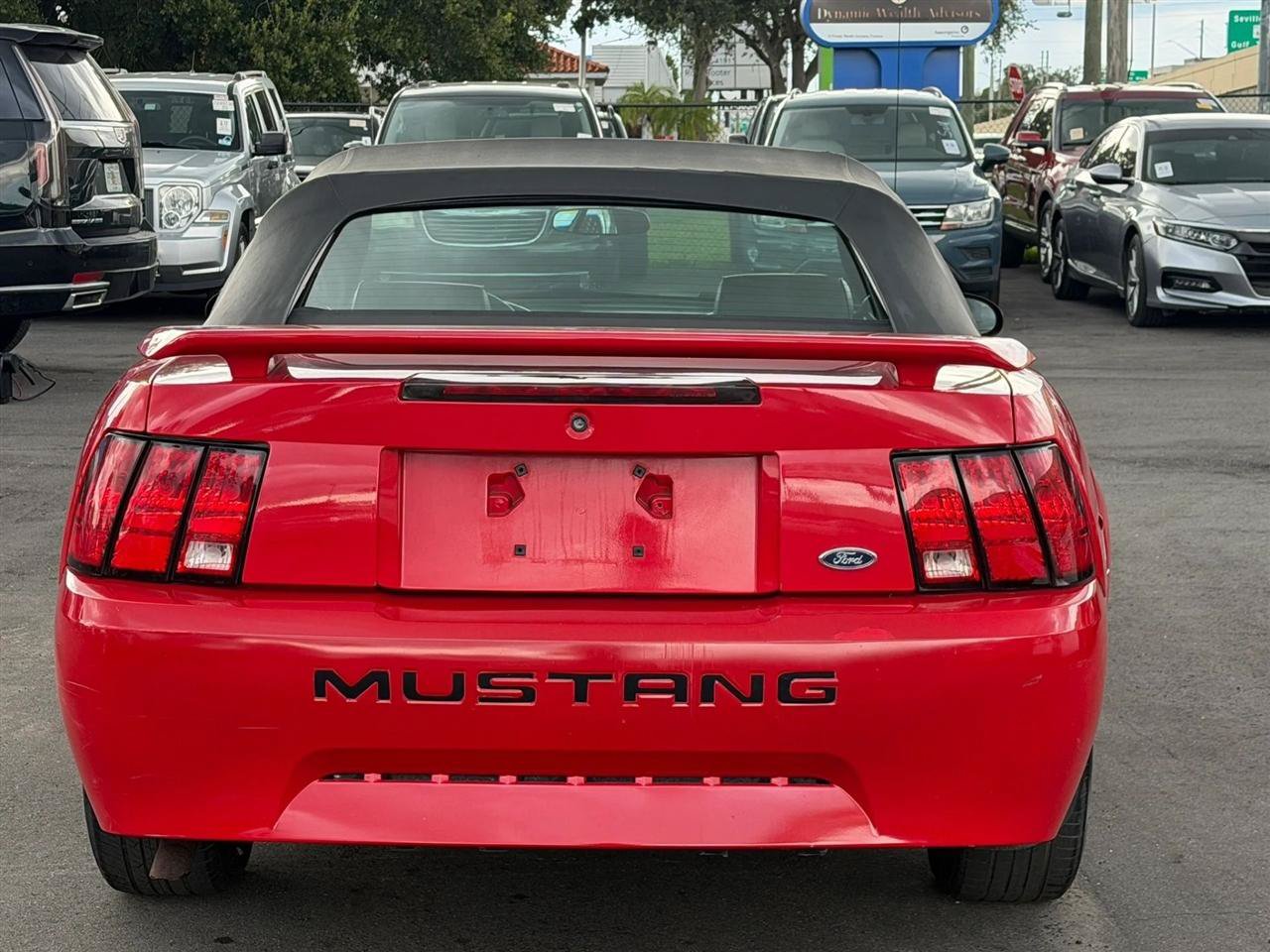 Used 2002 Ford Mustang Convertible RWD image 10