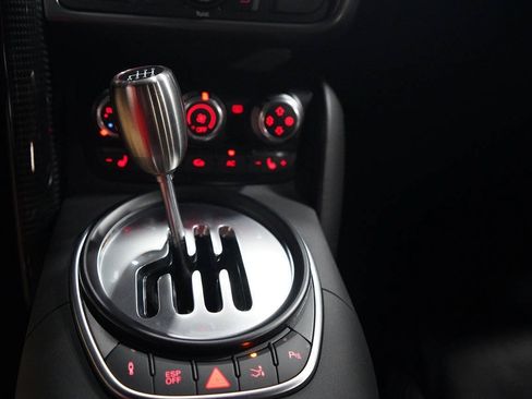 Used 2009 Audi R8 V10 AWD/4WD image 75
