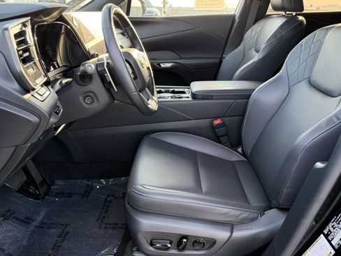 Certified 2025 Lexus RX 350 Premium FWD image 19