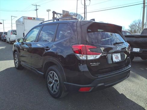 Certified 2021 Subaru Forester Premium image 4