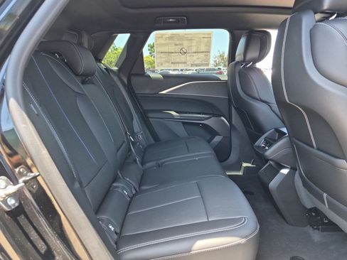 New 2026 Cadillac Lyriq Luxury AWD/4WD image 26