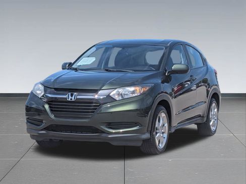 Used 2017 Honda HR-V LX image 8