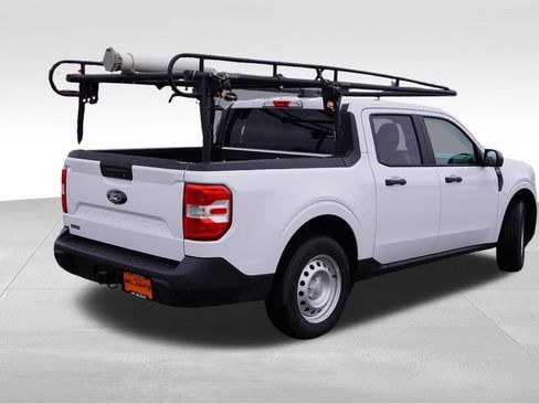 Certified 2025 Ford Maverick XLT w/ Equipment Group 302A image 6