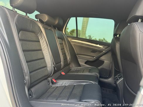 Used 2018 Volkswagen Golf 4-Door AWD/4WD image 16