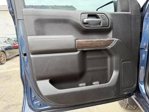 Used 2020 Chevrolet Silverado 1500 LT Trail Boss AWD/4WD image 14