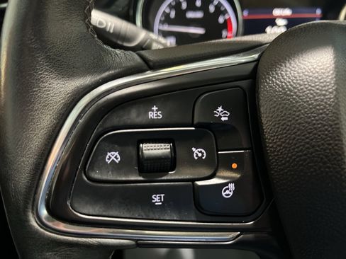 Used 2021 Buick Encore GX Essence w/ Sport Touring Package image 18