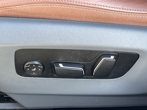 Certified 2025 BMW 530i 530i w/ Premium Package image 20