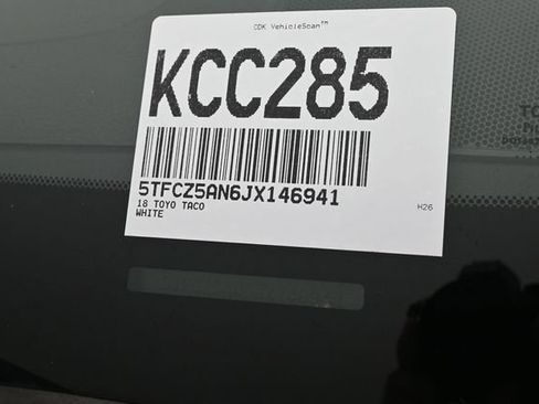 Used 2018 Toyota Tacoma TRD Off-Road AWD/4WD image 22