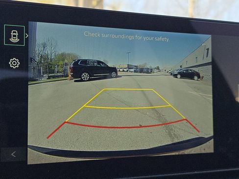 Used 2025 Kia K4 LXS image 28