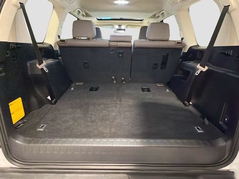 Used 2021 Lexus GX 460 Premium w/ Premium Package AWD/4WD image 22