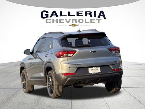 New 2026 Chevrolet TrailBlazer LT w/ Midnight Edition FWD image 5