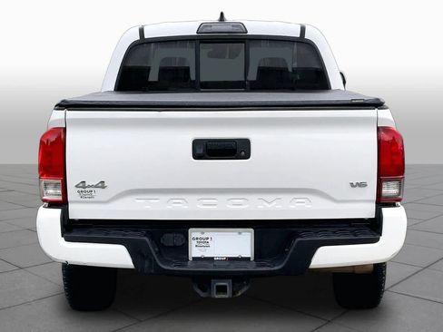Used 2019 Toyota Tacoma SR AWD/4WD image 5