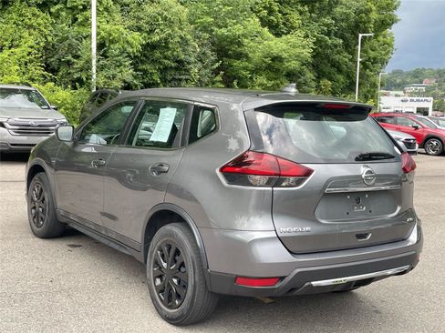 Used 2018 Nissan Rogue S AWD/4WD image 3