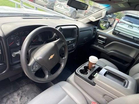 Used 2018 Chevrolet Silverado 1500 W/T w/ Trailering Package RWD image 5