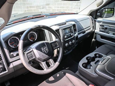 Used 2019 RAM 1500 Warlock AWD/4WD image 10