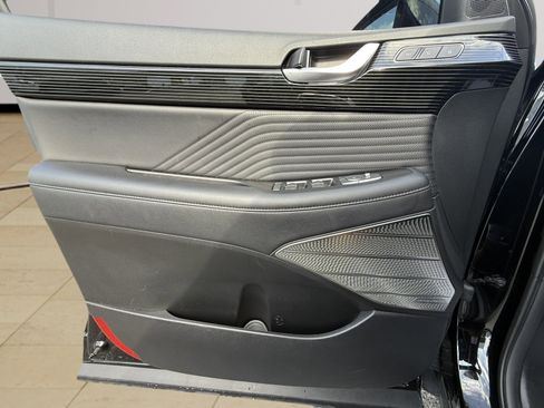 Used 2024 Hyundai Palisade Calligraphy image 27